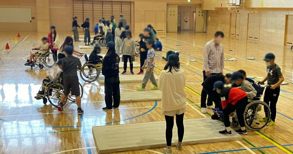 小学校での車椅子体験授業の様子03