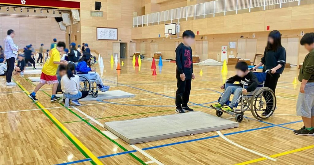 小学校での車椅子体験授業の様子04